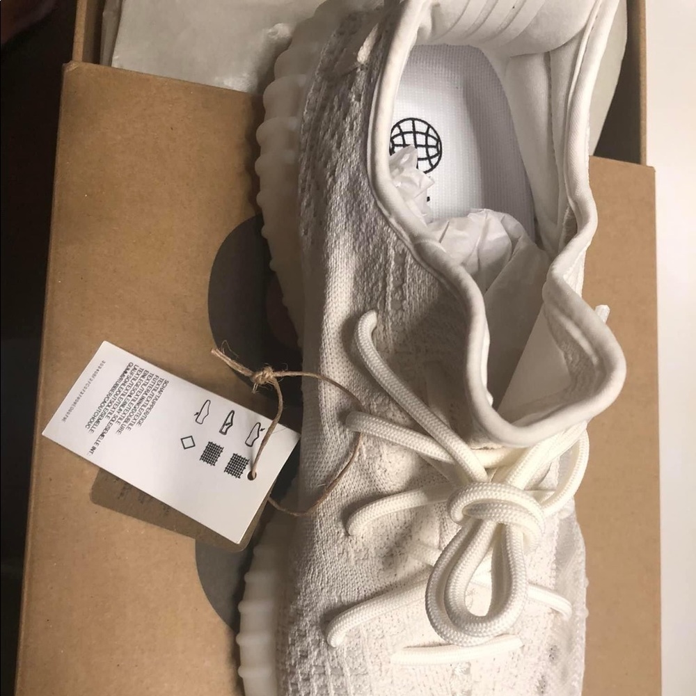 Adidas Yeezy Boost 350 v2